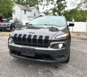 2017 Jeep Cherokee Sport